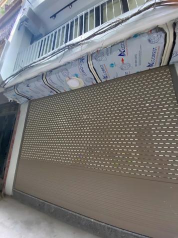 Cho thuê mặt bằng KD tầng 1 nhà phố TRẦN QUANG DIỆU- HOÀNG CẦU, kinh doanh tấp nập, VS riêng 14874038