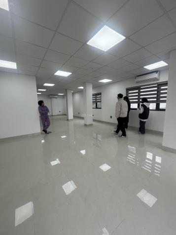 Cho thuê sàn văn phòng Nguyễn Xiển 80 m2/tầng, sàn thông .lô góc 2 mặt thoáng 14876784