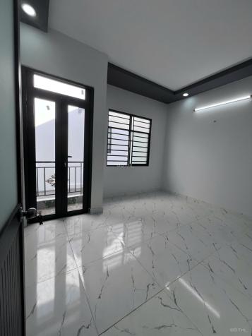 Bán gấp nhà 2 tầng gần chợ Hóc Môn, sổ hồng riêng, giá chỉ 750 triệu, vào ở ngay! 14878822