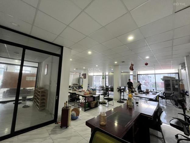 Cho thuê văn phòng 200 m2 tại Nguyễn Văn Lộc, sàn thông , mặt tiền 12m 14881890
