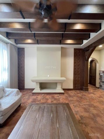 Bạn thân nhờ bán căn 161m2 full NT hoàng gia toà Diamond Residence 25 Lê Văn Lương 14882230