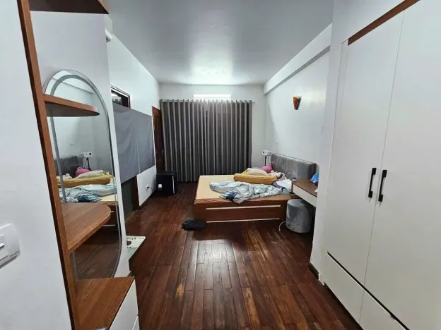 Bán nhà Trung Tâm Nam Từ Liêm, 112m2 4 tầng, mt 5m, ô chờ thang máy- 22 tỷ 5 14885575