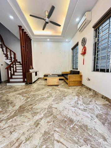 Bán nhà Nguyễn Sơn Long Biên, nhỉnh 8 tỷ, 5 tầng, lô góc, vài bước ra đường ô tô tránh 14886203