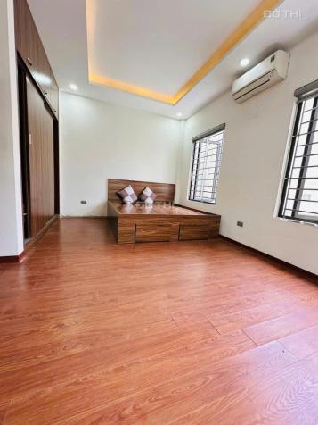 Bán nhà Nguyễn Sơn Long Biên, nhỉnh 8 tỷ, 5 tầng, lô góc, vài bước ra đường ô tô tránh 14886203