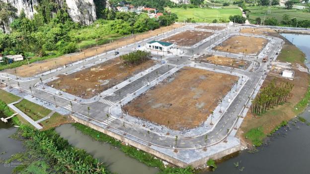 Siêu phẩm đất nền trung tâm TT Chi Nê, Hòa Bình tựa Sơn hướng Thủy - giá từ 1,3 tỷ, sổ đỏ sang tay 14886235