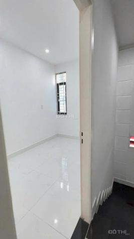 Bán Gấp Nhà Hẻm Xe Hơi KDC Xuân Thới Thượng, Tặng Bộ Nội Thất, Chỉ Xách Vali Vào Ở. 14887809