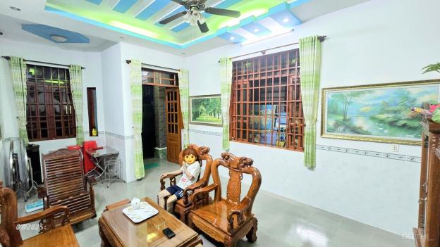 NHÀ SẠCH ĐẸP - Tường Xây 20cm Chắc Chắn - Đường Thông Xe Hơi - Phường Tân Phong, Biên Hòa, Đồng Nai 14891168