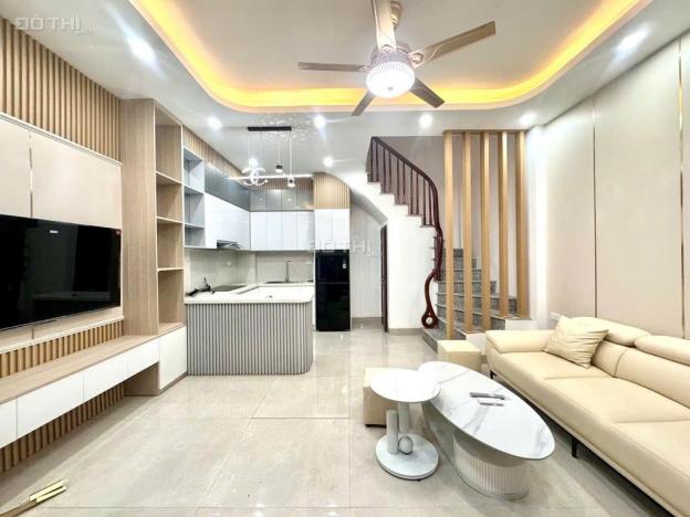 Bán nhà ngõ 120 vĩnh tuy 36m 5 tầng giá 6 tỷ 7 14892063