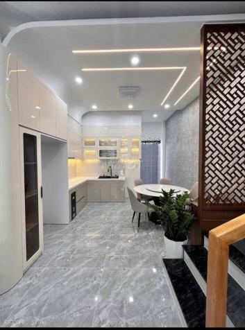 BÁN NHÀ 1 TRỆT 2 LẦU GẦN VÒNG XOAY AN PHÚ 14895104