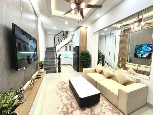 Bán nhà trung tâm Cầu Giấy 30m2 x 5 tầng giá nhỉnh 7 tỷ 14898677