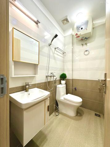 Bán nhà trung tâm Cầu Giấy 30m2 x 5 tầng giá nhỉnh 7 tỷ 14898677