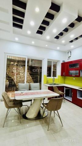 PHÂN LÔ VỈA HÈ Ô TÔ TRÁNH – KINH DOANH VĂN PHÒNG – DÂN TRÍ CAO – 2 MẶT THOÁNG 14899973