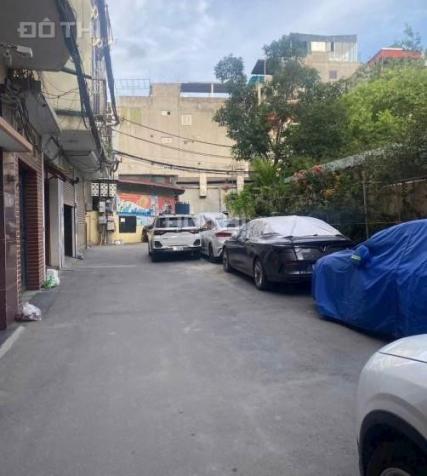 Cần bán nhanh nhà chính chủ phố Sơn Tây, MT 5,5m, 25/28m2, 3 tầng 1 tum, gần Lăng Bác. 14900828