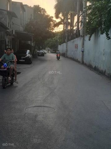 Bán gấp đất thổ cư, sổ đỏ chính chủ (1 chủ) tại Nhuệ Giang, Tây Mỗ, Nam Từ Liêm, Hà Nội 14901897