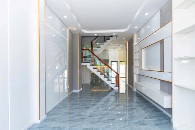 Bán nhà 1 trệt 2 lầu TT Thủ Dầu Một 14914785