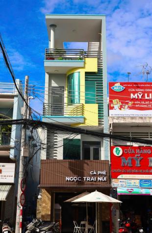 Chính chủ bán nhà 1 trệt 3 lầu, 6PN, mặt tiền Hùng Vương, TP Long Xuyên, sổ hồng riêng, giá 16 tỷ 14915793