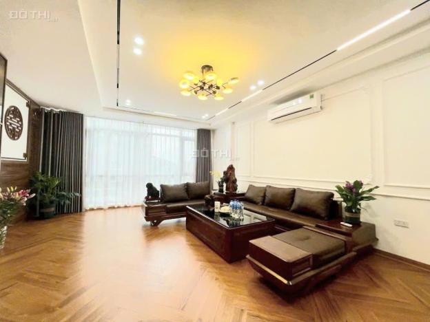 BÁN NHÀ NGUYỄN VĂN CỪ, GARA Ô TÔ, THANG MÁY LONG LANH, TẶNG NỘI THẤT CHẤT, GẦN PHỐ, GIÁ TỐT 14920259