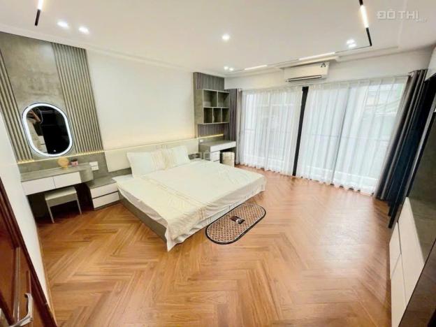 BÁN NHÀ NGUYỄN VĂN CỪ, GARA Ô TÔ, THANG MÁY LONG LANH, TẶNG NỘI THẤT CHẤT, GẦN PHỐ, GIÁ TỐT 14920259