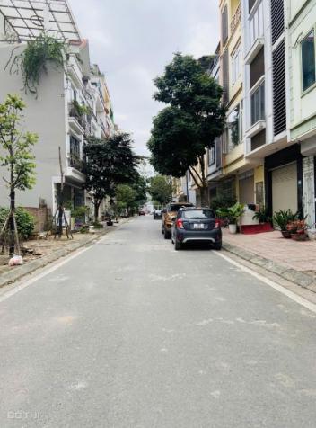 BÁN NHÀ TĐC THẠCH BÀN, LÔ GÓC PHÂN LÔ, GA RA Ô TÔ, THANG MÁY LONG LANH, GẦN HỒ, GIÁ MỀM 14920520