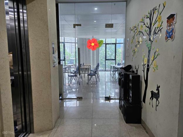 Chính chủ cho thuê VP tầng 2 nhà mặt phố Nguyễn Văn Huyên 14929698