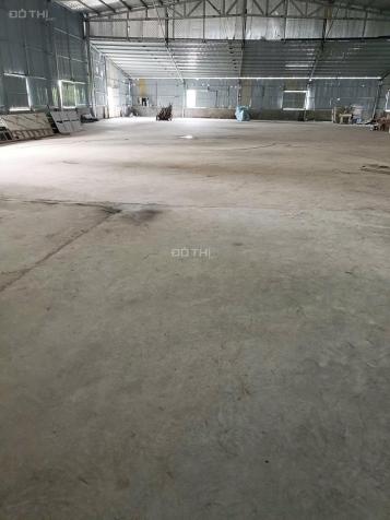 CHO THUÊ 2.800m2 KHO, XƯỞNG, BÃI TẠI VIỆT HÙNG. ĐÔNG ANH. 14931035