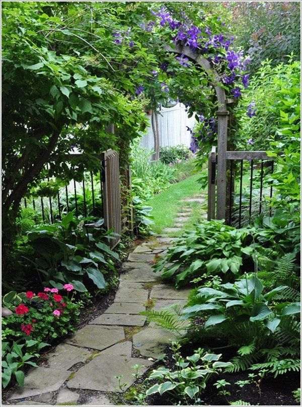 Vườn nhà đẹp, đơn giản với đá xanh